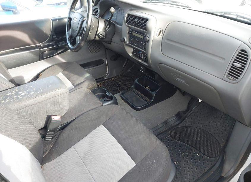 Photo 8 of 2005 Ford Ranger XL/XLS (VIN 1FTYR10E75PA35434)
