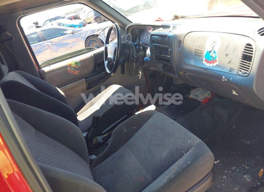 Photo 5 of 2002 Ford Ranger EDGE/XL/XLT (VIN 1FTYR10U12PB53157)