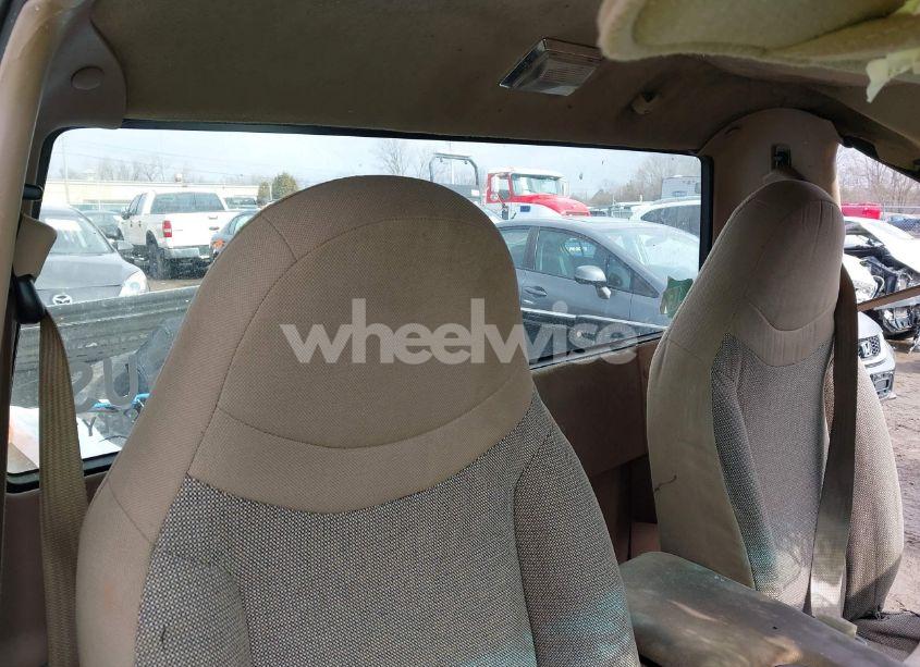 Photo 8 of 2002 Ford Ranger EDGE/XL/XLT (VIN 1FTYR10U12TA10720)