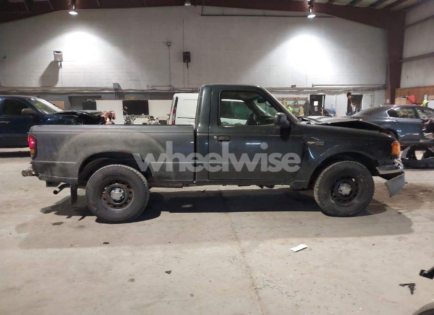 Photo 13 of 2004 Ford Ranger EDGE/XL/XLT (VIN 1FTYR10U14PB51802)