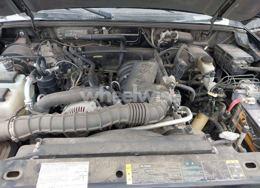 Photo 10 of 2004 Ford Ranger EDGE/XL/XLT (VIN 1FTYR10U14PB52027)