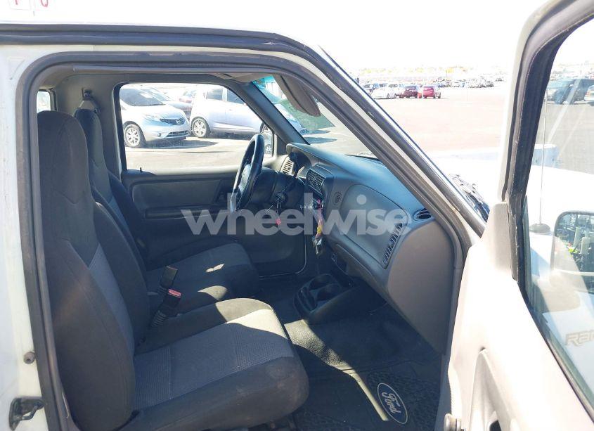 Photo 5 of 2001 Ford Ranger EDGE/XL/XLT (VIN 1FTYR10U21PA35049)