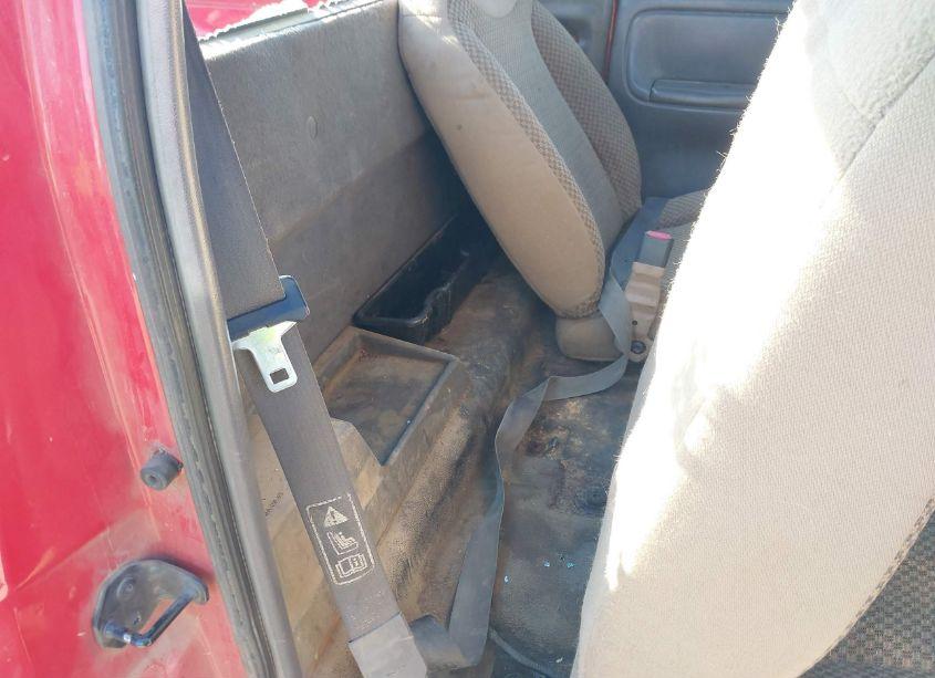 Photo 8 of 2002 Ford Ranger EDGE/XL/XLT (VIN 1FTYR10U22PB53331)