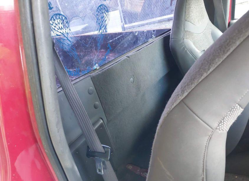 Photo 8 of 2001 Ford Ranger EDGE/XL/XLT (VIN 1FTYR10U31PB34317)