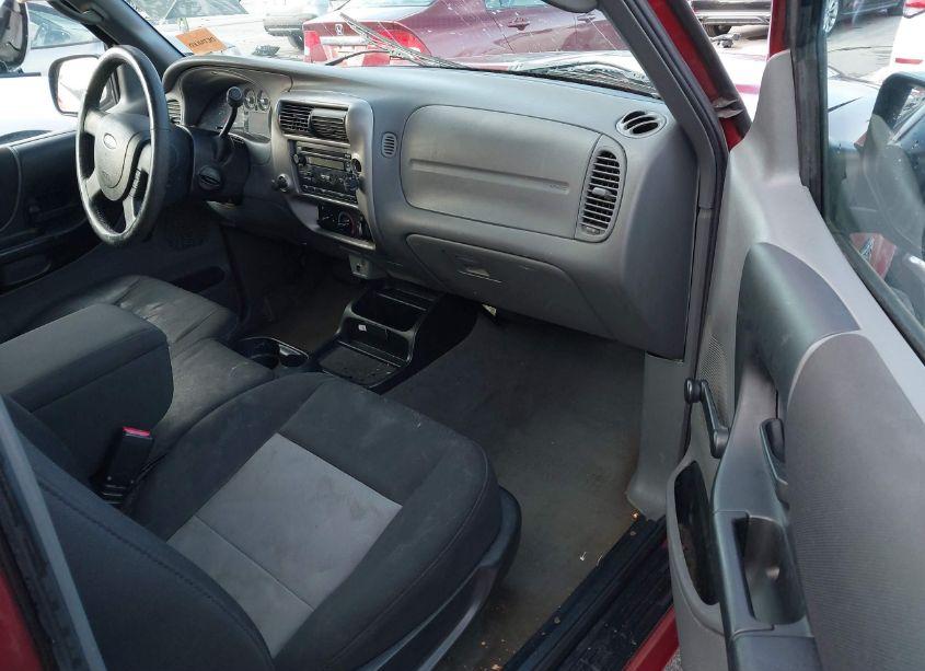 Photo 5 of 2005 Ford Ranger EDGE/STX/XL/XLS/XLT (VIN 1FTYR10U45PA91970)