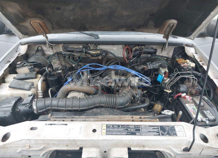 Photo 10 of 2002 Ford Ranger EDGE/XL/XLT (VIN 1FTYR10U52PB45823)