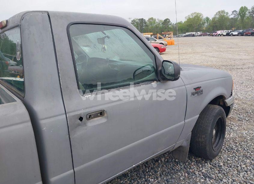 Photo 12 of 2002 Ford Ranger EDGE/XL/XLT (VIN 1FTYR10U52PB45823)