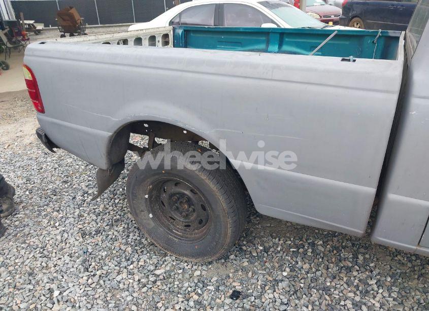 Photo 13 of 2002 Ford Ranger EDGE/XL/XLT (VIN 1FTYR10U52PB45823)