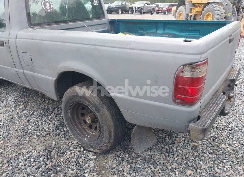 Photo 14 of 2002 Ford Ranger EDGE/XL/XLT (VIN 1FTYR10U52PB45823)
