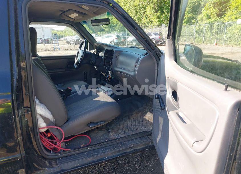 Photo 5 of 2001 Ford Ranger (VIN 1FTYR10U61TA95763)
