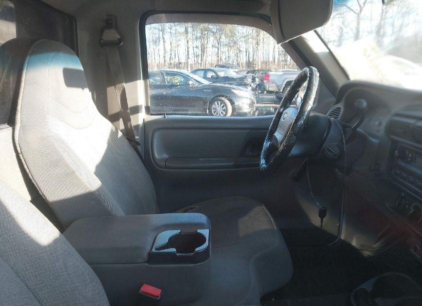 Photo 5 of 2002 Ford Ranger EDGE/XL/XLT (VIN 1FTYR10U62TA25696)