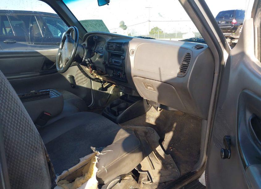 Photo 5 of 2001 Ford Ranger EDGE/XL/XLT (VIN 1FTYR10UX1PA69093)