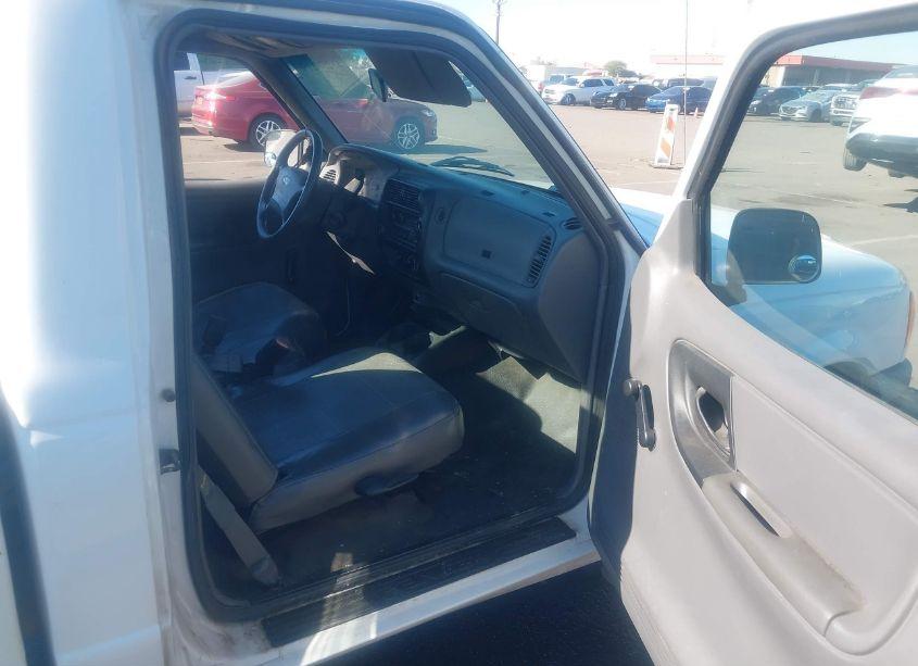 Photo 5 of 2002 Ford Ranger EDGE/XL/XLT (VIN 1FTYR10UX2PA75199)