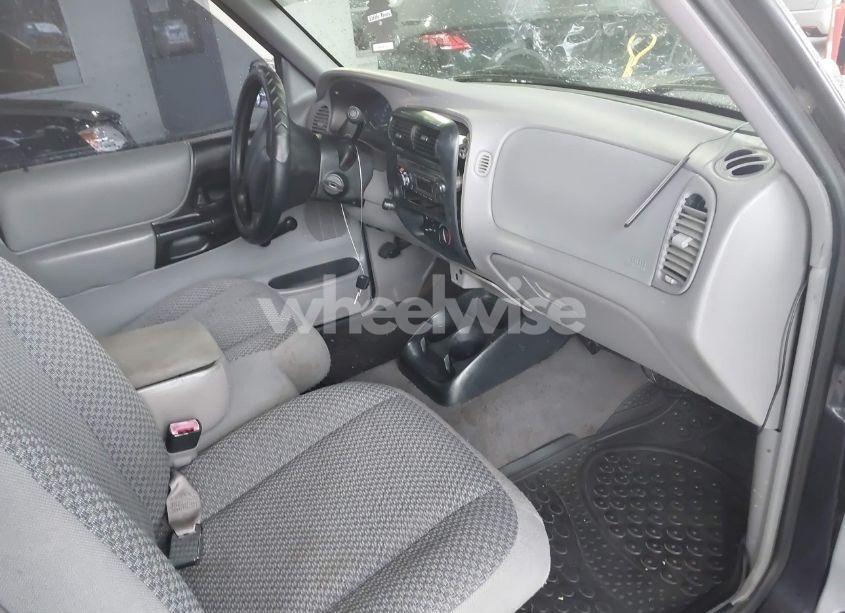 Photo 5 of 1999 Ford Ranger XL/XLT (VIN 1FTYR10V0XPA39375)