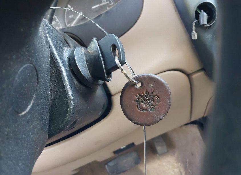 Photo 11 of 2000 Ford Ranger XL/XLT (VIN 1FTYR10V1YTA52628)