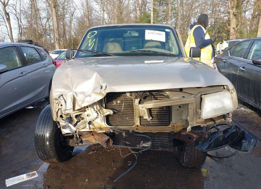 Photo 12 of 2000 Ford Ranger XL/XLT (VIN 1FTYR10V1YTA52628)