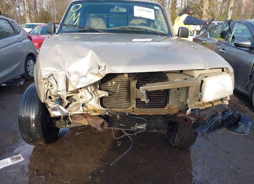 Photo 6 of 2000 Ford Ranger XL/XLT (VIN 1FTYR10V1YTA52628)