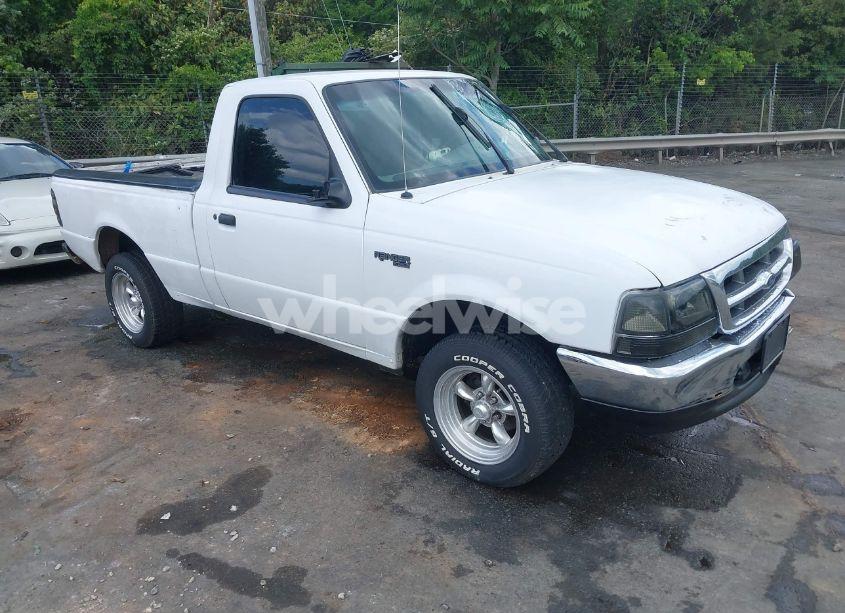 2000 Ford Ranger XL/XLT (VIN 1FTYR10V2YTA56333) main photo