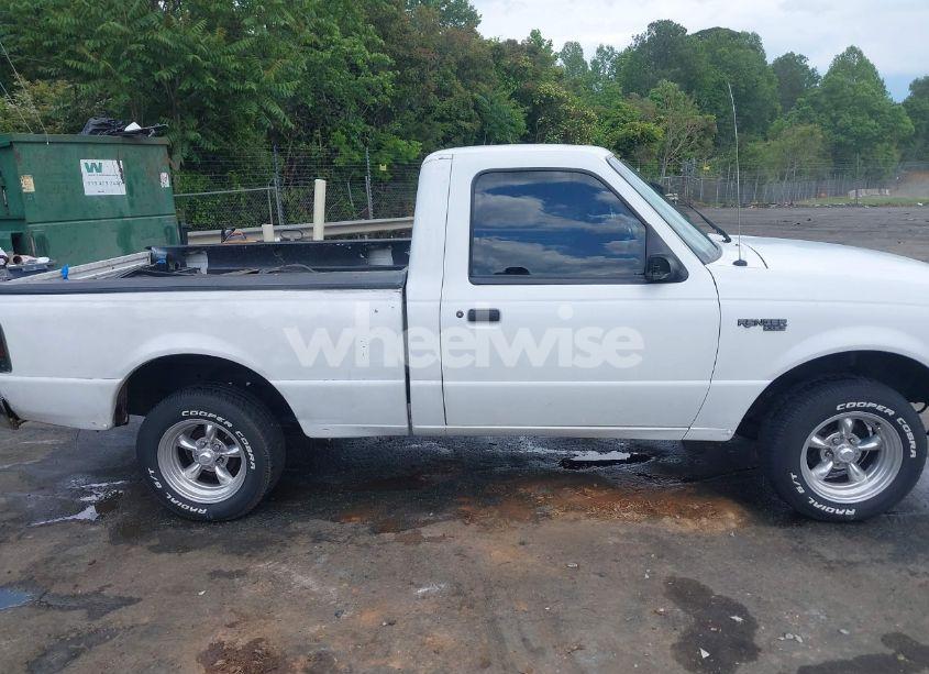 Photo 13 of 2000 Ford Ranger XL/XLT (VIN 1FTYR10V2YTA56333)