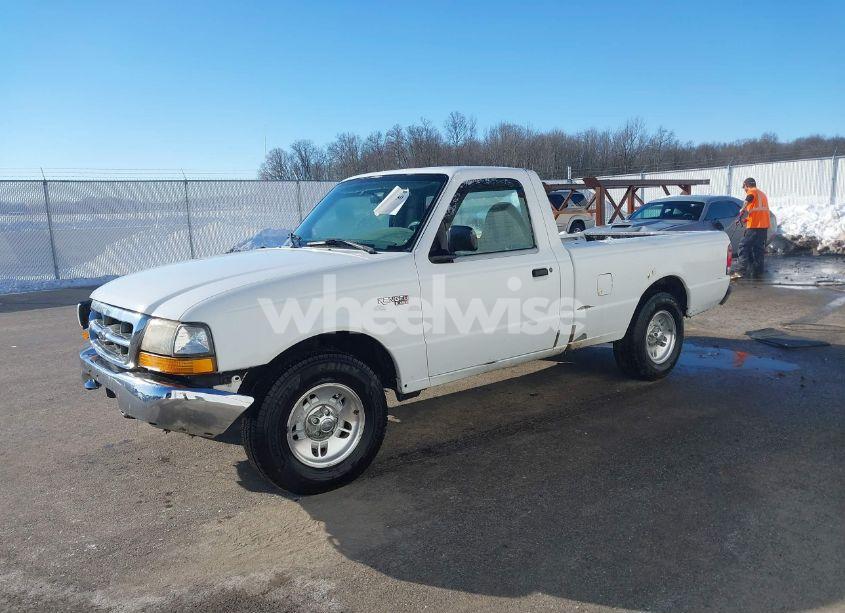 Photo 2 of 2000 Ford Ranger XL/XLT (VIN 1FTYR10V7YTA35140)