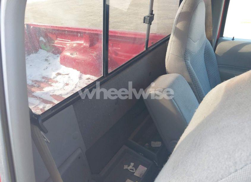 Photo 8 of 1999 Ford Ranger XL/XLT (VIN 1FTYR10V8XPB69520)