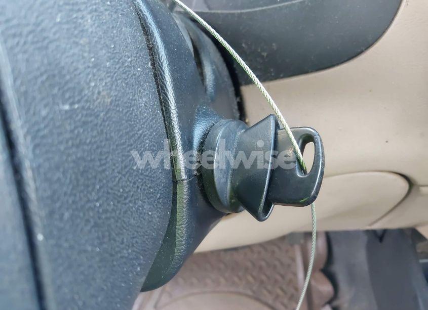 Photo 11 of 2000 Ford Ranger XL/XLT (VIN 1FTYR10V8YTA40041)