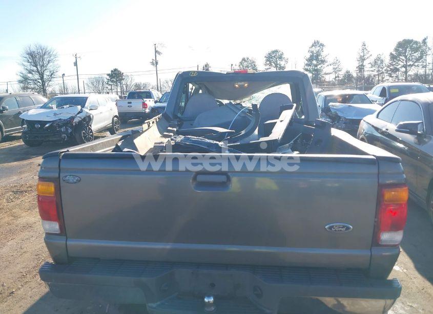 Photo 16 of 1999 Ford Ranger XL/XLT (VIN 1FTYR11V5XTA11528)