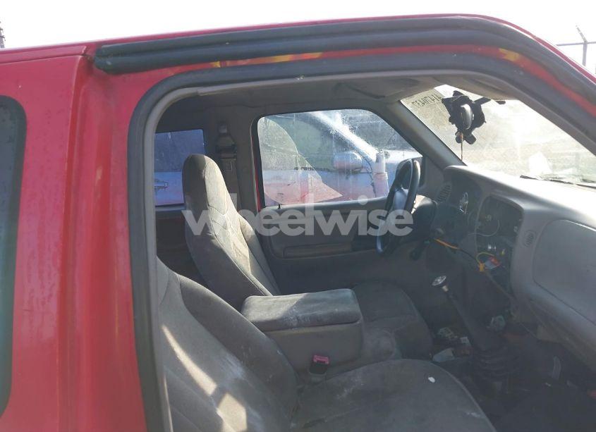 Photo 5 of 2000 Ford Ranger XL/XLT (VIN 1FTYR14C3YTA62876)