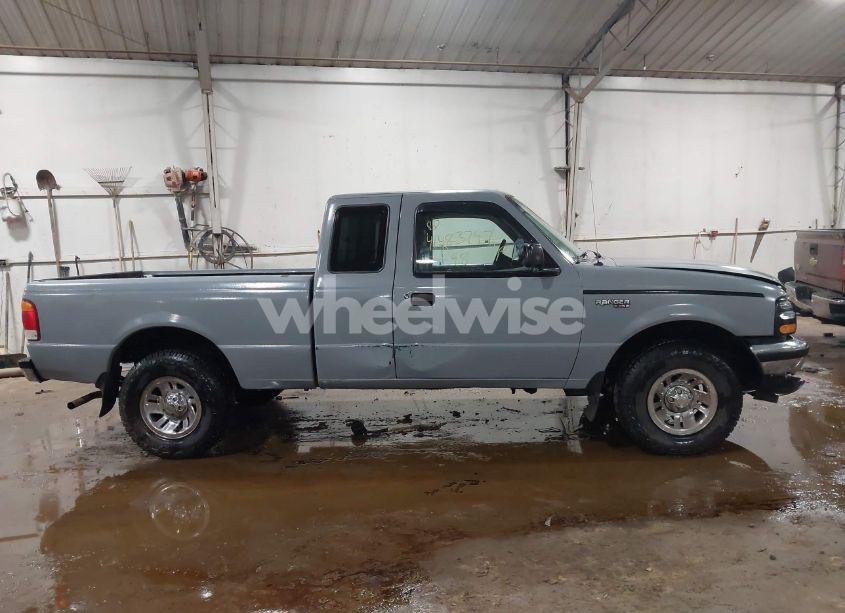 Photo 13 of 1998 Ford Ranger XL/XLT (VIN 1FTYR14C5WPA85792)