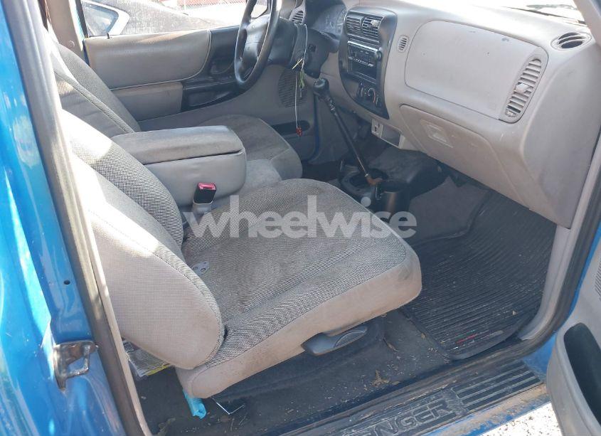 Photo 5 of 2000 Ford Ranger XL/XLT (VIN 1FTYR14C7YTA97775)