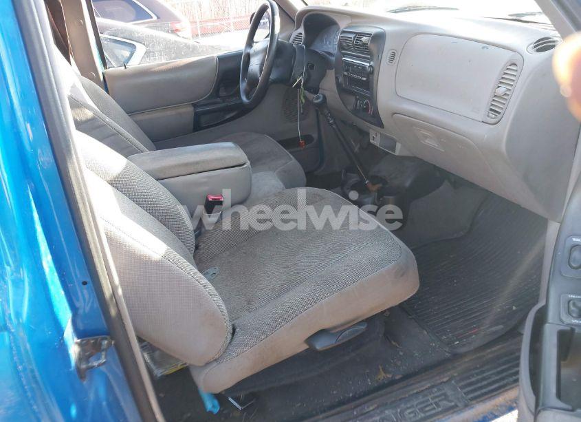 Photo 8 of 2000 Ford Ranger XL/XLT (VIN 1FTYR14C7YTA97775)