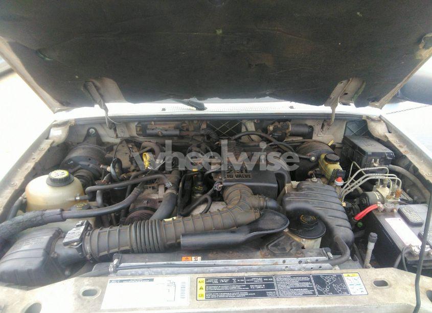 Photo 10 of 2002 Ford Ranger XL/XLT (VIN 1FTYR14D42TA46640)