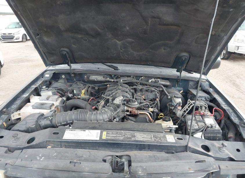 Photo 10 of 2001 Ford Ranger EDGE/XLT (VIN 1FTYR14E41TA56382)