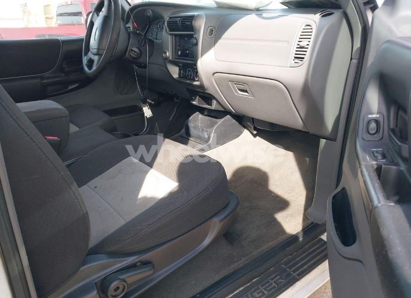 Photo 5 of 2005 Ford Ranger EDGE/STX/XL/XLT (VIN 1FTYR14EX5PA44624)