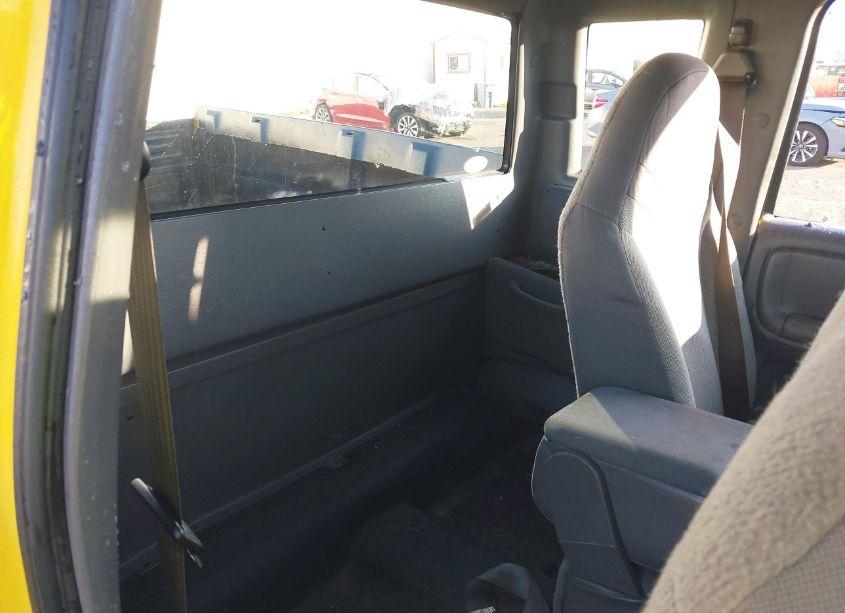 Photo 8 of 2002 Ford Ranger EDGE/TREMOR/XL/XLT (VIN 1FTYR14U02PA08220)