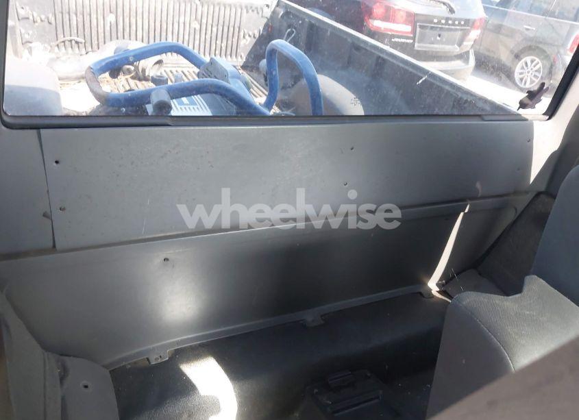 Photo 8 of 2002 Ford Ranger EDGE/TREMOR/XL/XLT/XLT APPEARANCE (VIN 1FTYR14U02TA05650)