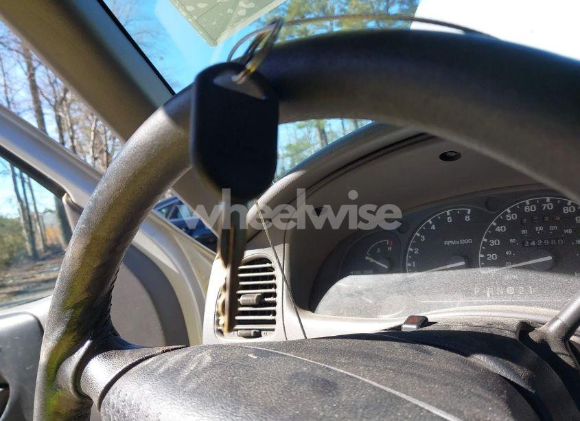 Photo 11 of 2002 Ford Ranger EDGE/TREMOR/XL/XLT (VIN 1FTYR14U02TA26210)