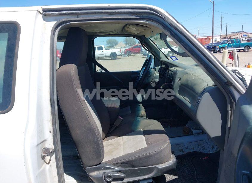 Photo 5 of 2004 Ford Ranger EDGE/TREMOR/XL/XLT (VIN 1FTYR14U04PA70719)