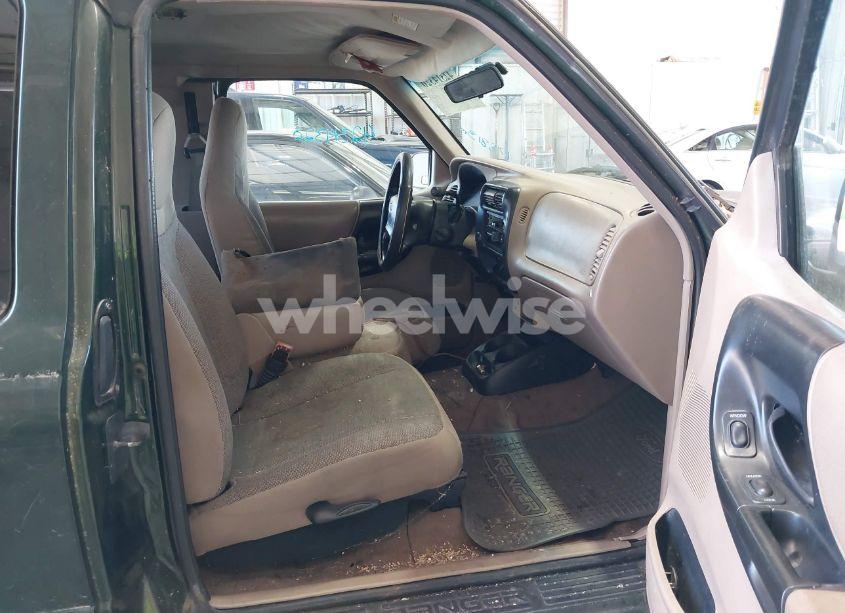 Photo 5 of 2001 Ford Ranger EDGE/XL/XLT (VIN 1FTYR14U11PA76024)