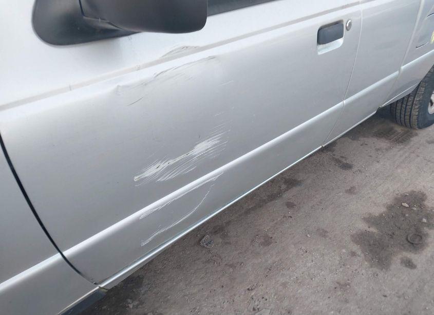 Photo 13 of 2004 Ford Ranger EDGE/TREMOR/XL/XLT (VIN 1FTYR14U14PA96231)