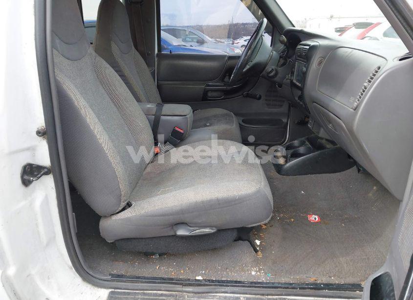 Photo 5 of 2001 Ford Ranger EDGE/XL/XLT (VIN 1FTYR14U21TA62768)