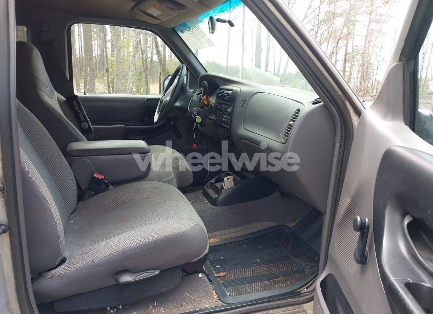 Photo 5 of 2001 Ford Ranger EDGE/XL/XLT (VIN 1FTYR14U31PA75327)