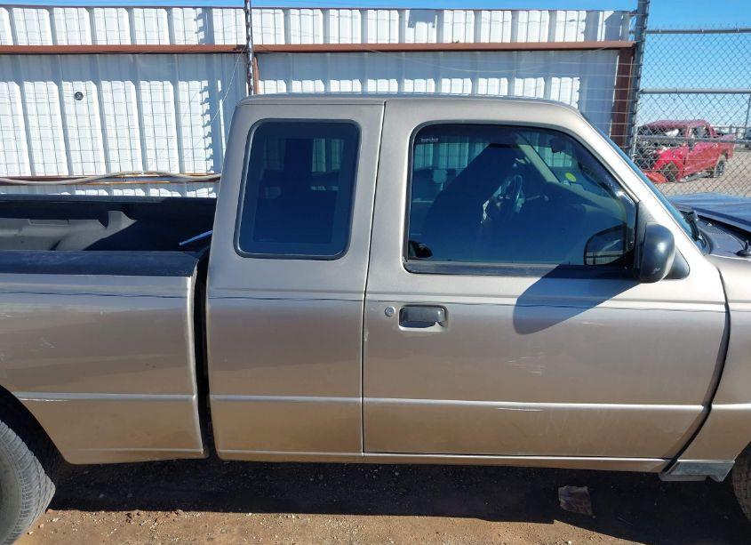 Photo 13 of 2004 Ford Ranger EDGE/TREMOR/XL/XLT (VIN 1FTYR14U34PB65663)