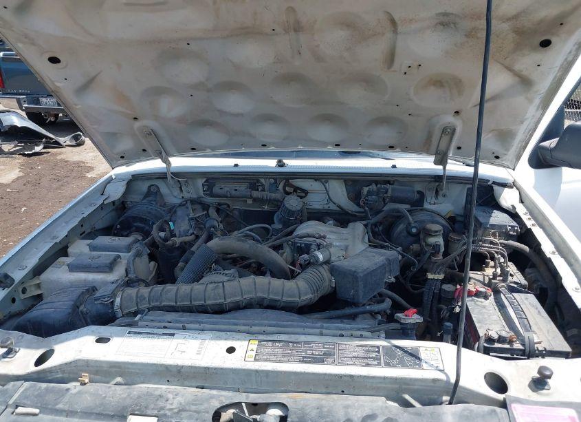 Photo 10 of 2001 Ford Ranger EDGE/XL/XLT (VIN 1FTYR14U51PA55404)