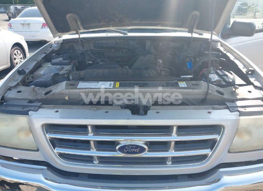 Photo 10 of 2002 Ford Ranger EDGE/TREMOR/XL/XLT (VIN 1FTYR14U52TA41883)