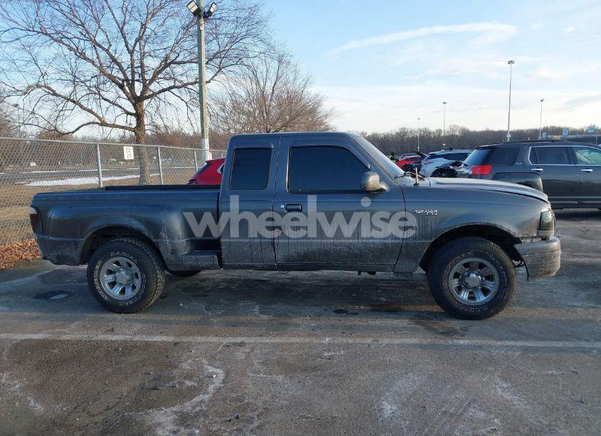 Photo 13 of 2004 Ford Ranger EDGE/TREMOR/XL/XLT (VIN 1FTYR14U74PA49558)