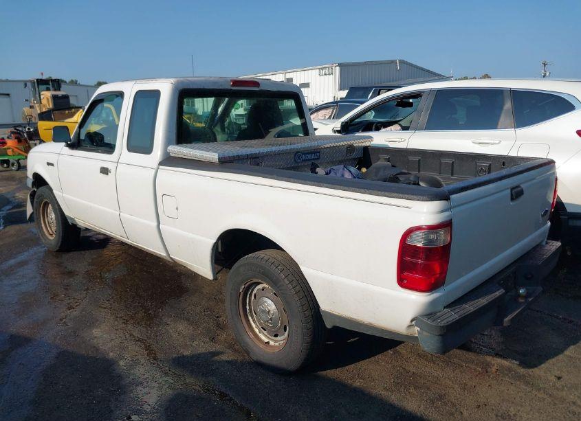 Photo 3 of 2005 Ford Ranger EDGE/STX/XL/XLT (VIN 1FTYR14U75PA87874)