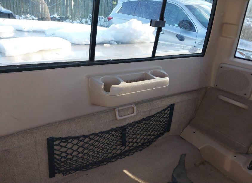 Photo 8 of 1998 Ford Ranger SPLASH/XL/XLT (VIN 1FTYR14U7WPB11608)