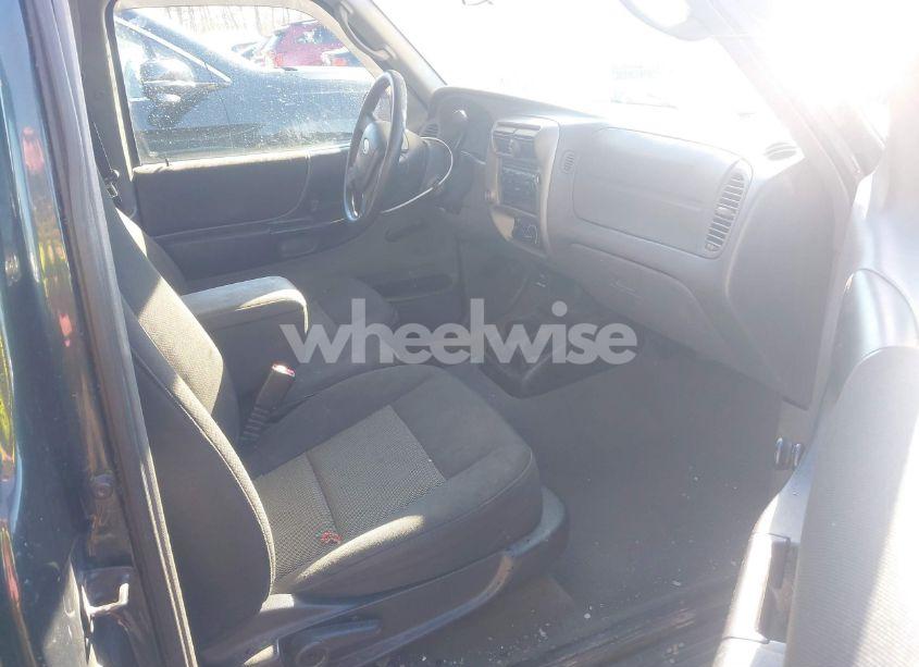 Photo 5 of 2004 Ford Ranger EDGE/TREMOR/XL/XLT (VIN 1FTYR14U84PA22160)