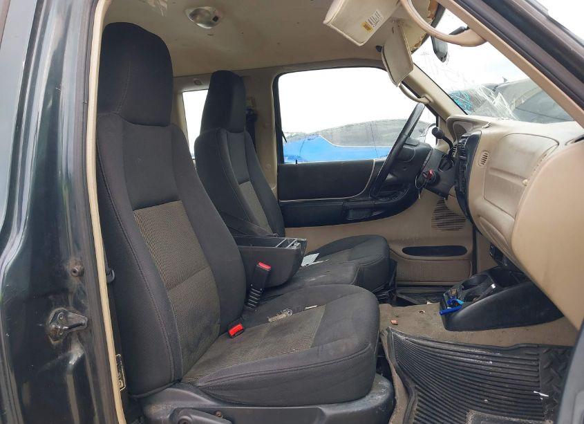 Photo 5 of 2004 Ford Ranger EDGE/TREMOR/XL/XLT (VIN 1FTYR14U84PA24541)